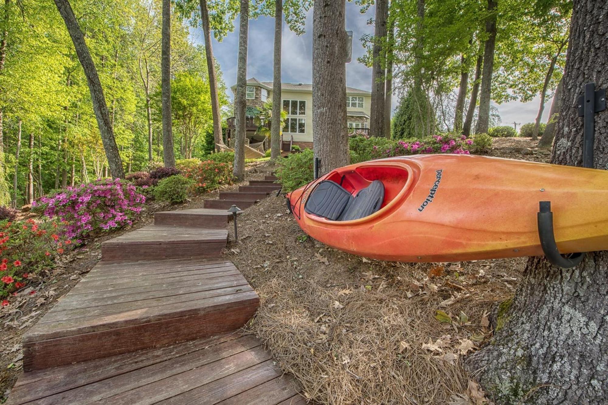 Lakeside Landing By Avantstay Private Dock Mooresville Dış mekan fotoğraf